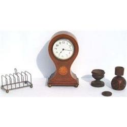 Edwardian mahogany & boxwood strung balloon cased mantel clock with inlaid fan