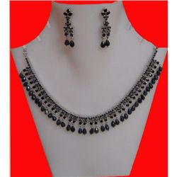 215.85 ctw AFRICAN SAPPHIRE NECKLACE AND EARRING SET .9