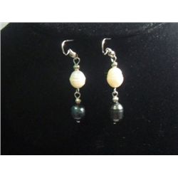BLACK AND WHITE PEARL DANGLING EARRINGS