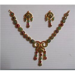 157.15 CTW GOLD PLATED EMERALD/SAPPHIRE/RUBY NECKLACE A