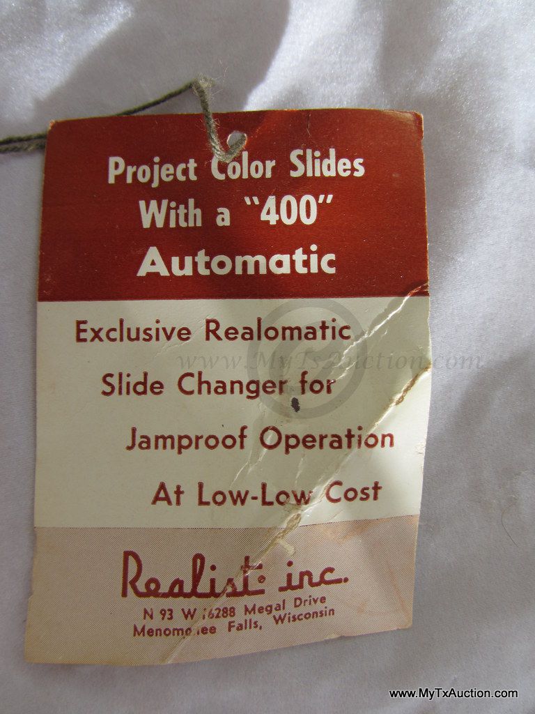 Realist 400 Automatic Slide Projector & Six Trays