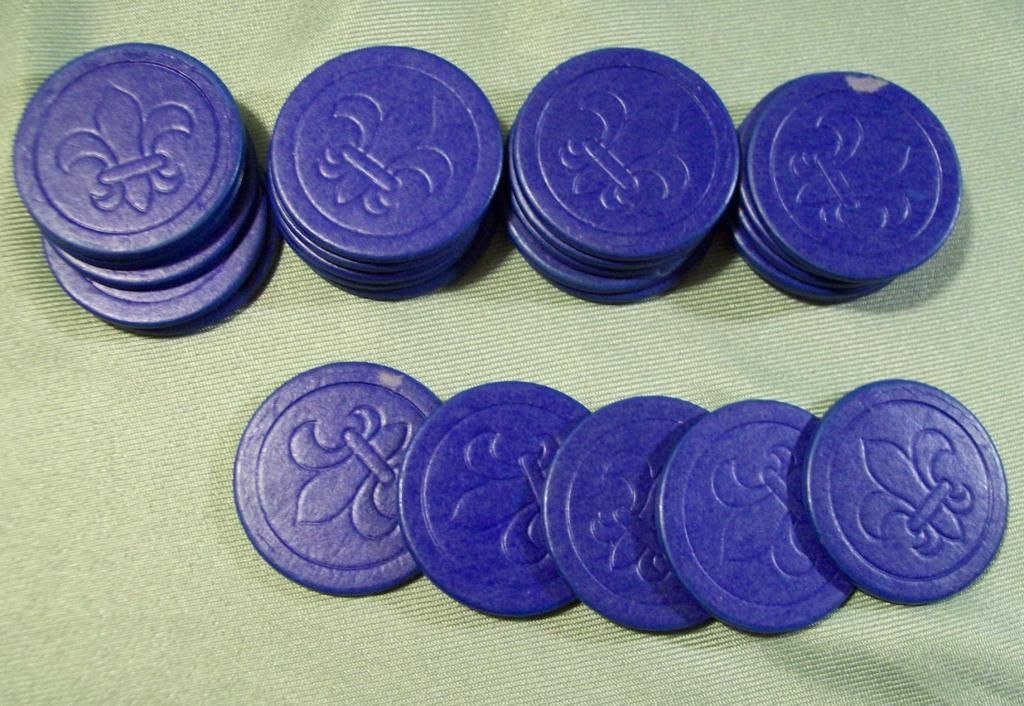 2 Boxes Vintage Van Dyke Paper Poker Chips 2-boxes-vintage-van-dyke-paper-poker-chips