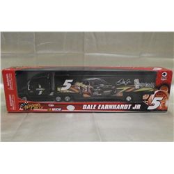 1:64 Dale Earnhardt Jr. Go Daddy #5 Transporter