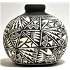Image 3 : Acoma Pueblo Etched Round Vase Pottery - Jae