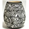 Image 4 : Acoma Pueblo Etched Vase Pottery - Jae