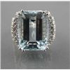 Image 2 : AQUAMARINE & DIAMOND RECTANGULAR CLUSTER RING