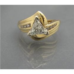 LADIES TRILLION DIAMOND GOLD RING