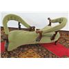 Image 1 : VICTORIAN ROSEWOOD TETE-A-TETE