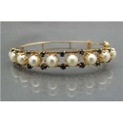 PEARL AND SAPPHIRE GOLD OVAL BANGLE