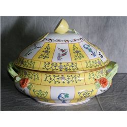 Large Herend porcelain painted covered tureen with