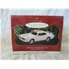 Image 1 : Hallmark Keepsake Ornament Oldsmobile