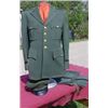 Image 1 : 3008 - U.S. Army officer’s cap, uniform jacket, pants and belt, as new condition but dated 1957. Tai
