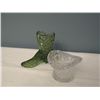 Image 1 : 2135 - Green press glass boot and inverted hat in clear