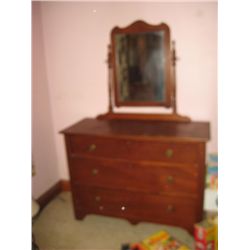 1072 - Antique dresser with swing mirror