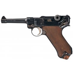 Late-World War I 1918 Production DWM Luger Semi-Automatic Pistol with Matching Magazine