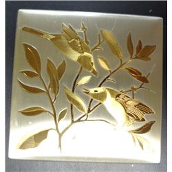 Vintage compact signed by Elgin America "American Beauty" measures  2 3/4" squar