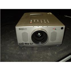 Sanyo PLC- XPI8N Projector