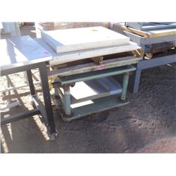 Hydraulic Table