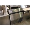Image 1 : HOSHIZAKI STAINLESS STEEL ICE MAKER
