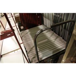 GREEN HEAVY DUTY INDUSTRIAL CART