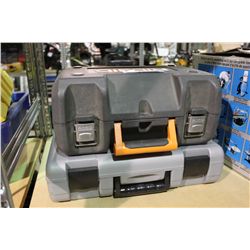 RIDGID PALM SANDER & CORDLESS DRILL KIT