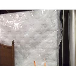 KING SIZE PILLOW TOP MATRESS & BOX SPRING