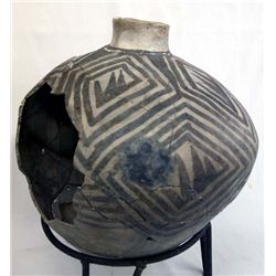 Prehistoric Mesa Verde Black on White Olla