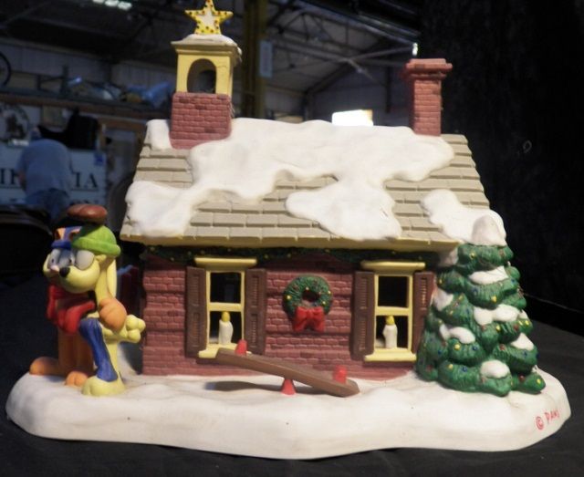 Garfield Christmas Village 