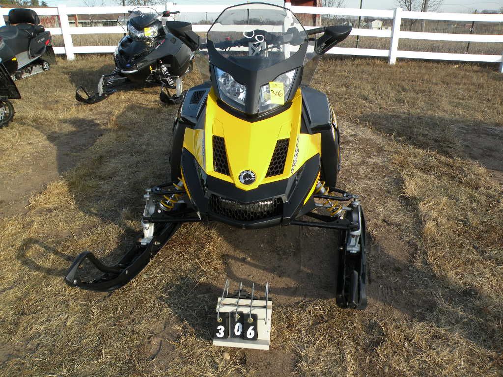 2009 Ski Doo MXZ Renegade 1200 4 stroke 2BPSMN9A29V000212