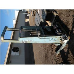 Electric pallet lift