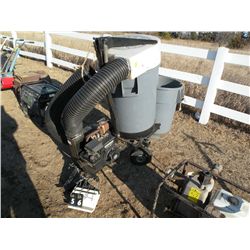 Lawn vac w/5 hp Briggs