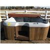 Image 1 : Hot tub