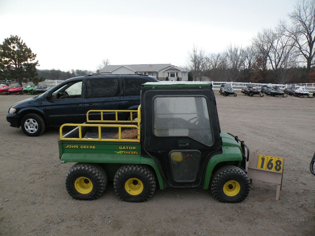 John Deere 6 wheel Gator w/cab
