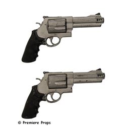 Resident Evil: Afterlife  Milla Jovovich Pistols