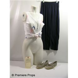 Abduction Karen (Lily Collins) Movie Costumes