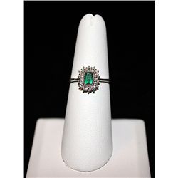 14K GOLD DIAMOND AND EMERALD RING