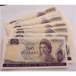 New Zealand 1977-1981 2 Dollars Star Replacement Lot of 22 Notes