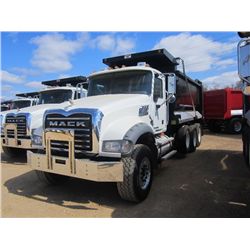 2009 MACK GU713 TRI-AXLE DUMP