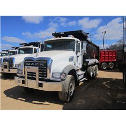 2009 MACK GU713 TRI-AXLE DUMP