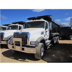 2009 MACK GU713 TRI-AXLE DUMP