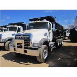 2009 MACK GU713 TRI-AXLE DUMP