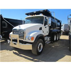 2007 MACK CV713 TRI-AXLE DUMP