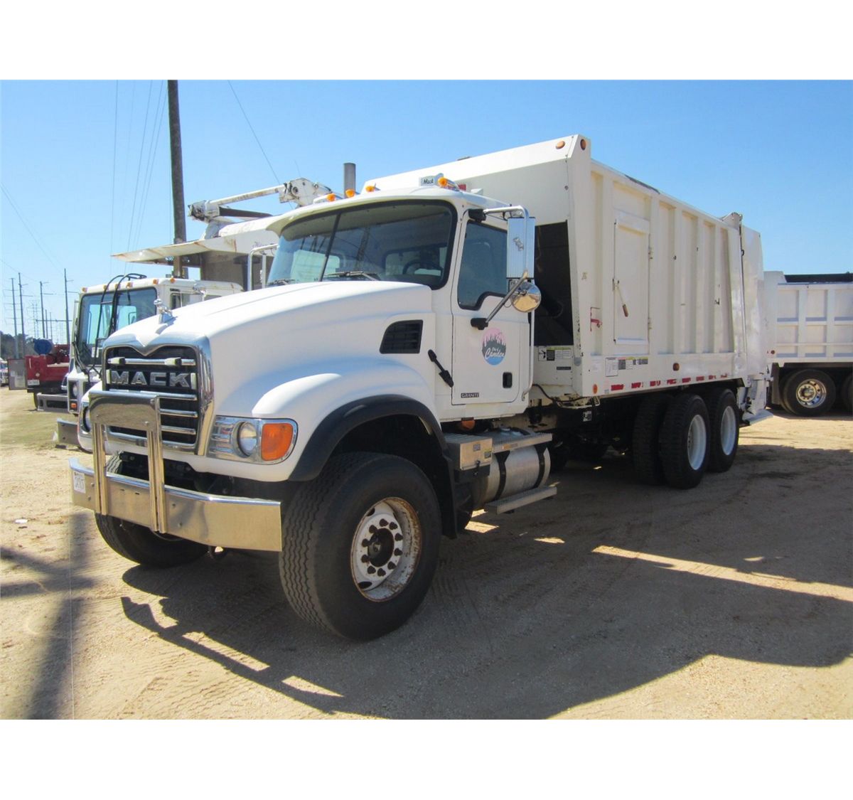 2005 MACK CV713 REAR LOADER GARBAGE TRUCK