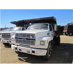1994 FORD F700 S/A DUMP