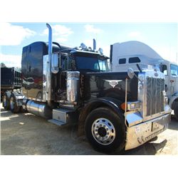 2000 PETERBILT 379 TRUCK TRACTOR