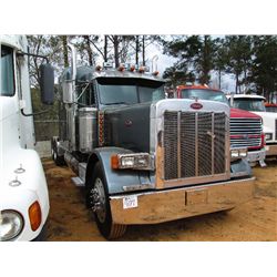 2000 PETERBILT 379 EXTENDED HOOD T/A TRUCK TRACTOR