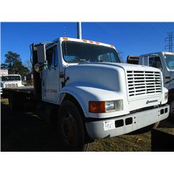 1993 INTERNATIONAL 4700 S/A FLATBED