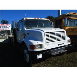 1996 INTERNATIONAL 4700 S/A FLATBED