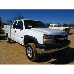 2007 CHEVROLET 2500 HD QUAD CAB SERVICE TRUCK