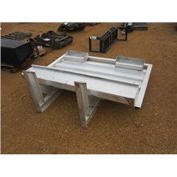 ALUMINUM HEADACHE RACK